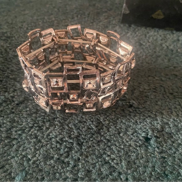 Traci Lynn Expression Bracelet (unisex) - Picture 3 of 7